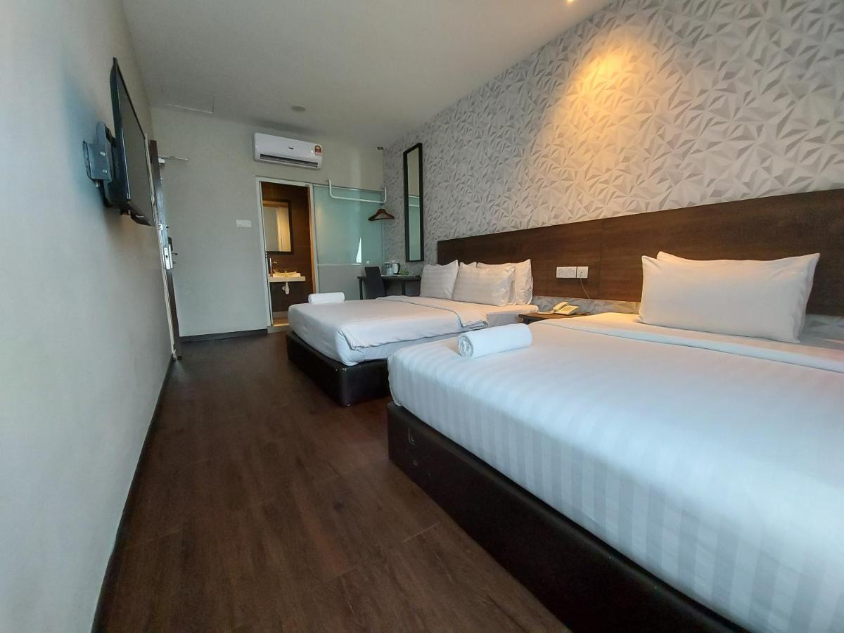 Miico Hotel @ Mount Austin Johor Bahru Buitenkant foto