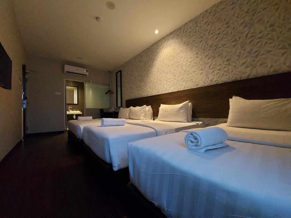 Miico Hotel @ Mount Austin Johor Bahru Buitenkant foto