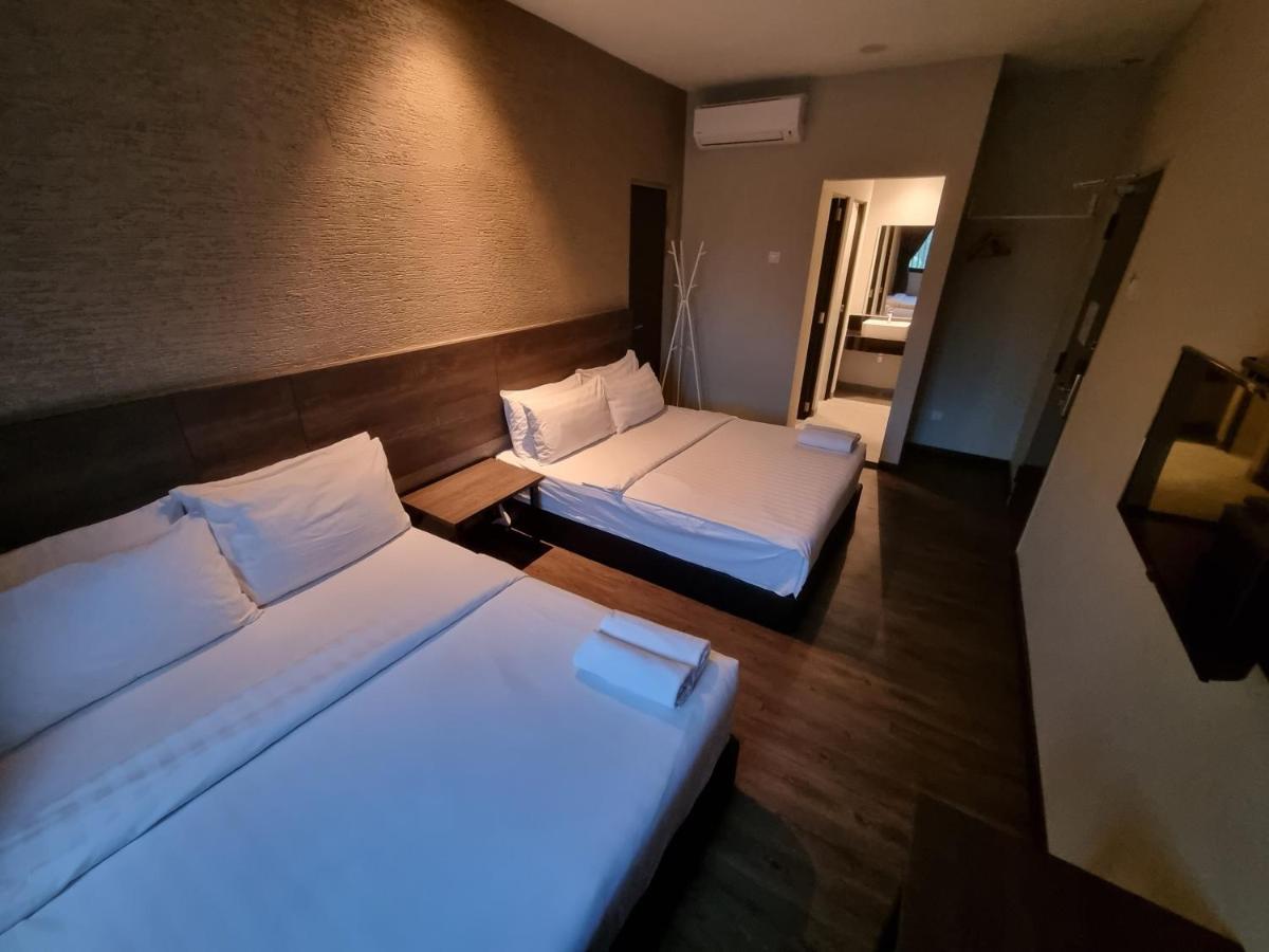Miico Hotel @ Mount Austin Johor Bahru Buitenkant foto