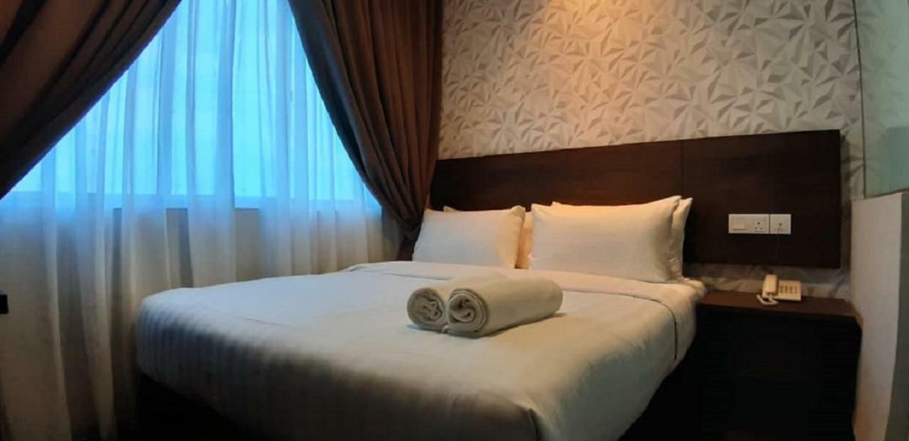 Miico Hotel @ Mount Austin Johor Bahru Buitenkant foto