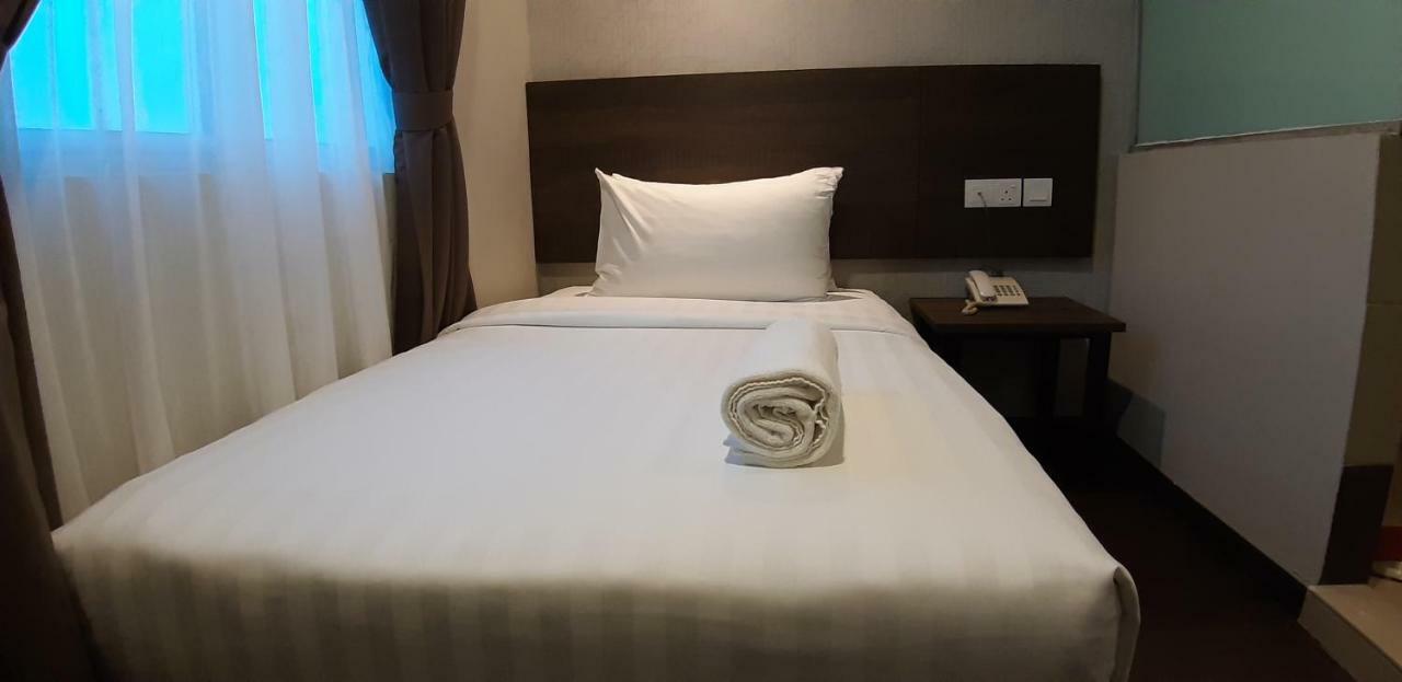 Miico Hotel @ Mount Austin Johor Bahru Buitenkant foto