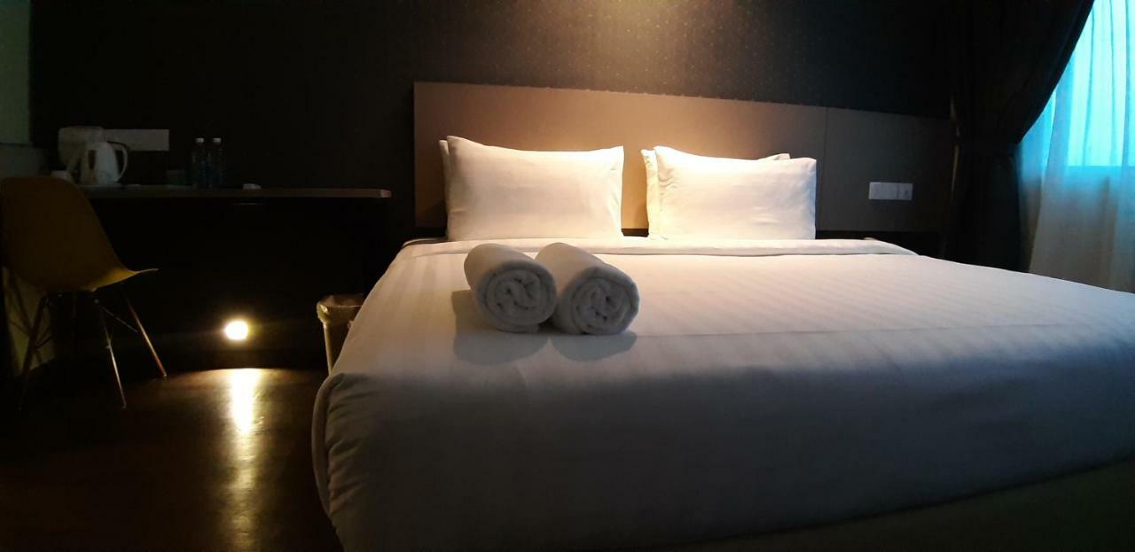 Miico Hotel @ Mount Austin Johor Bahru Buitenkant foto