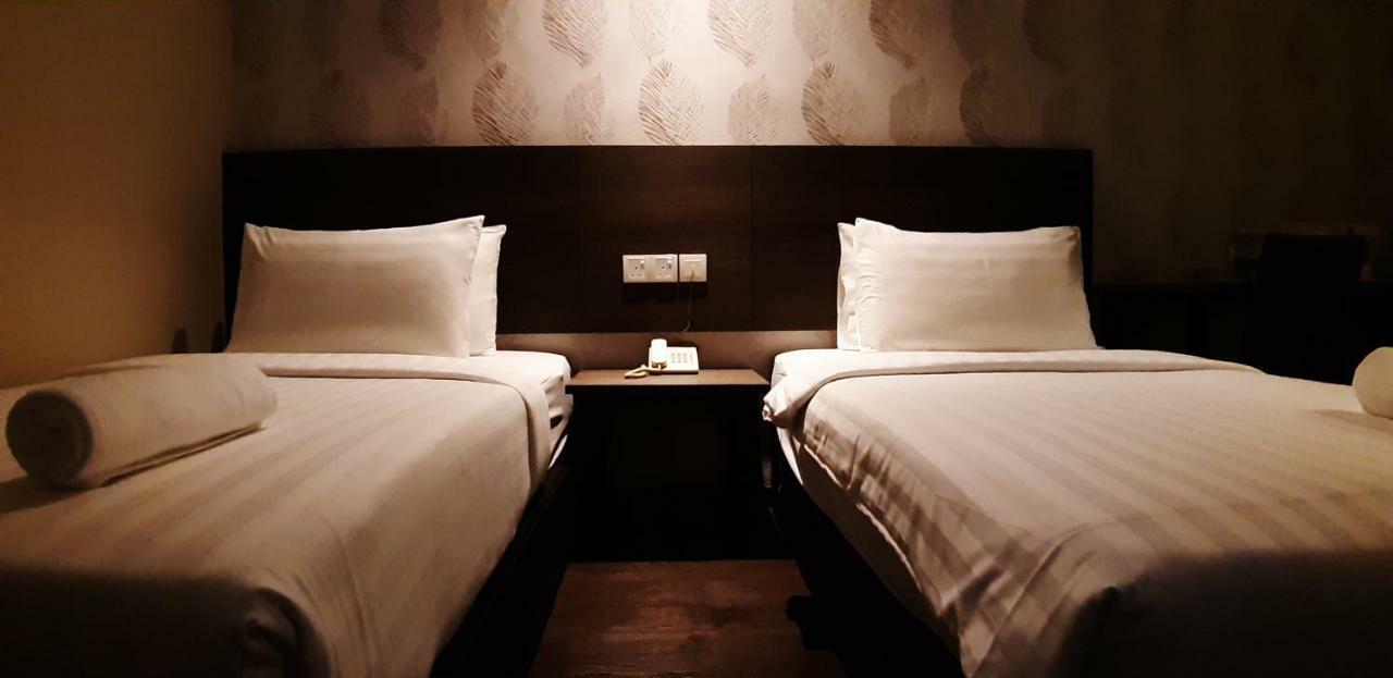 Miico Hotel @ Mount Austin Johor Bahru Buitenkant foto
