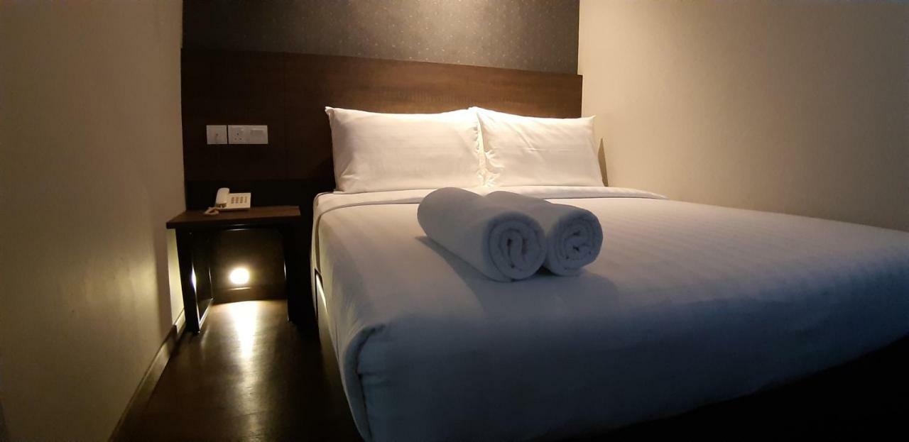 Miico Hotel @ Mount Austin Johor Bahru Buitenkant foto