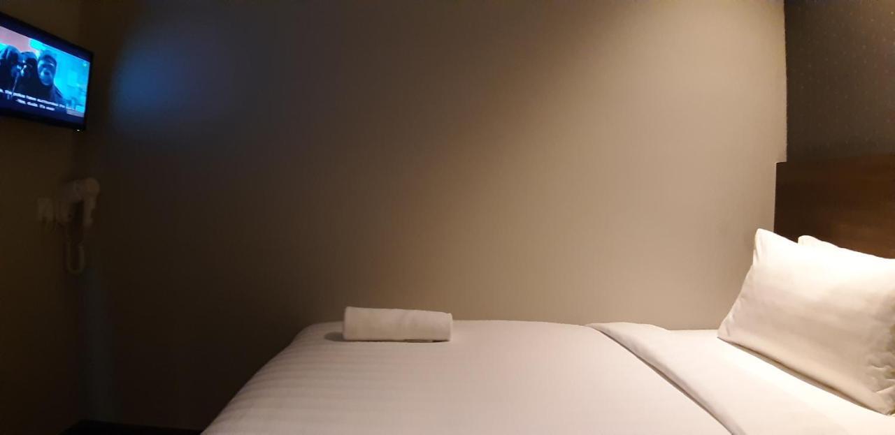 Miico Hotel @ Mount Austin Johor Bahru Buitenkant foto