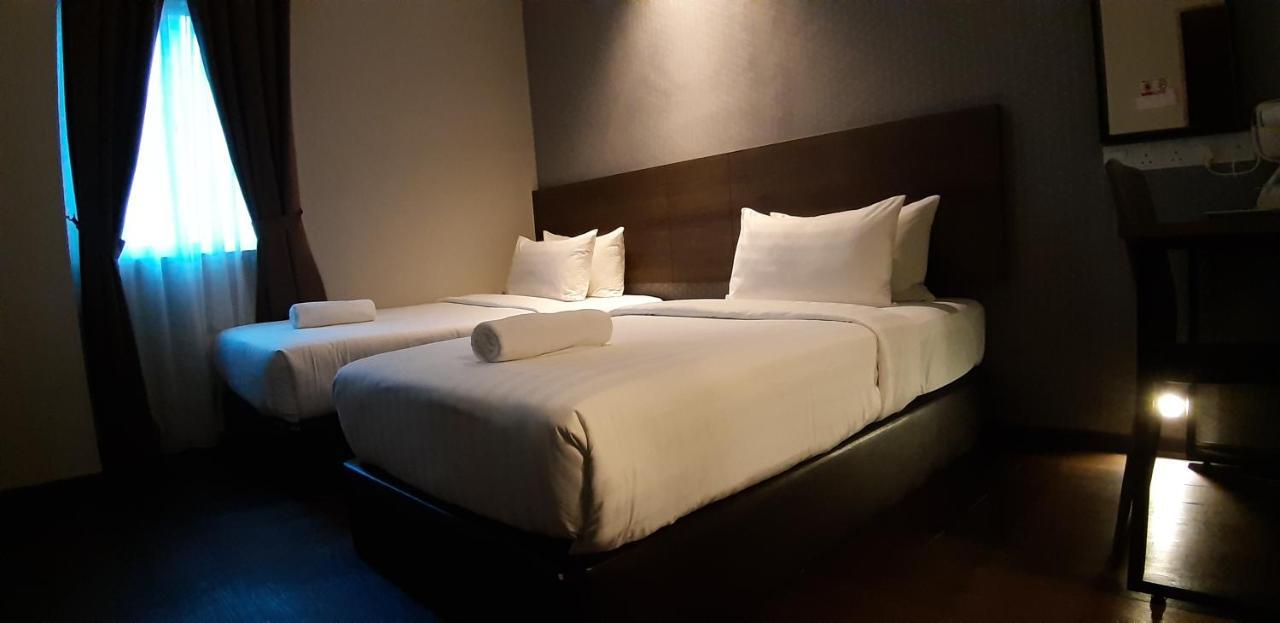 Miico Hotel @ Mount Austin Johor Bahru Buitenkant foto